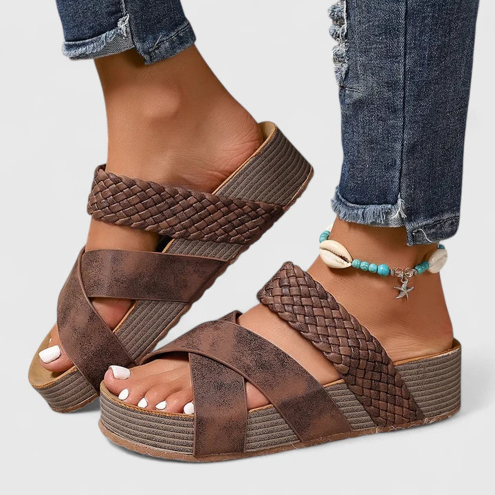 Lucia - Stilvolle Orthopädische Sandalen