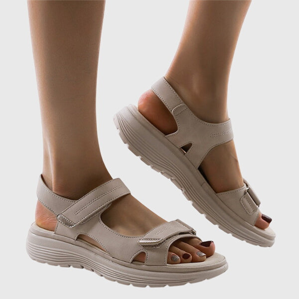 Calline - Sandalen mit anpassbarem Riemen