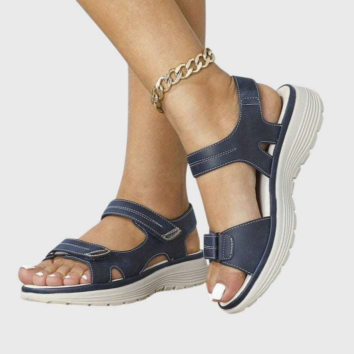 Calline - Sandalen mit anpassbarem Riemen