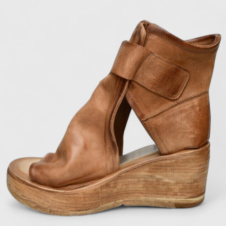 Karline - Klassische Keil-Sandalen