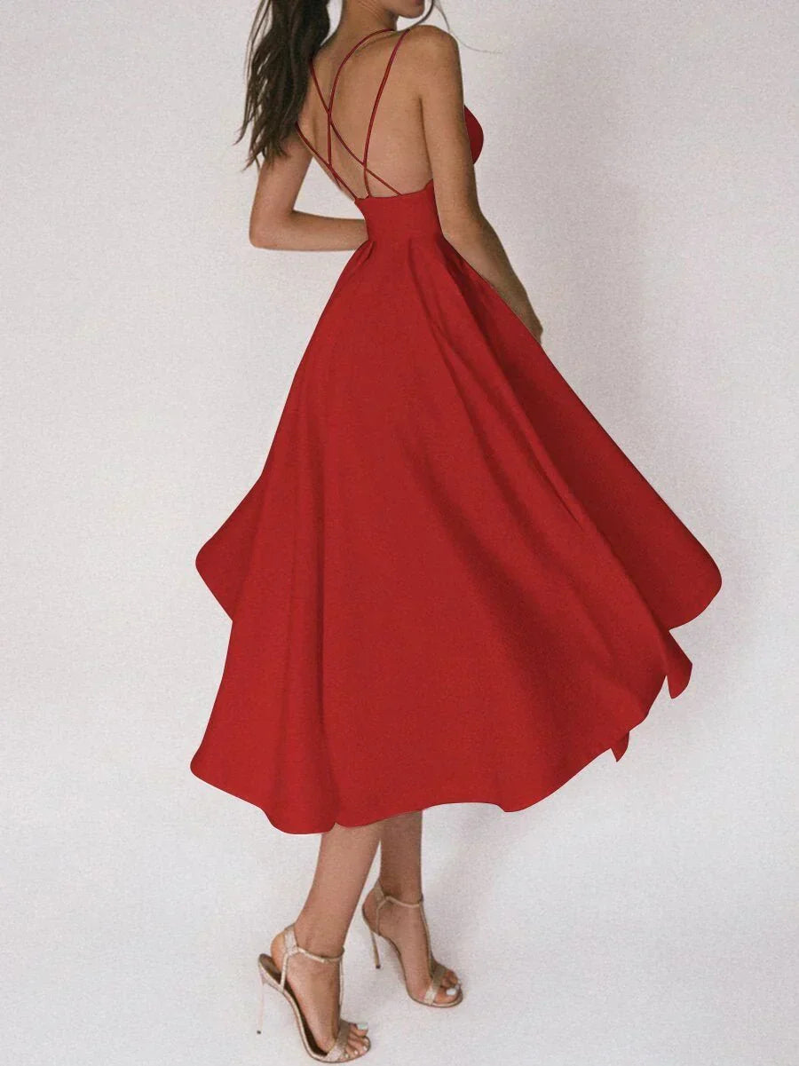 Elara - Stilvolles Minimalistisches Kleid