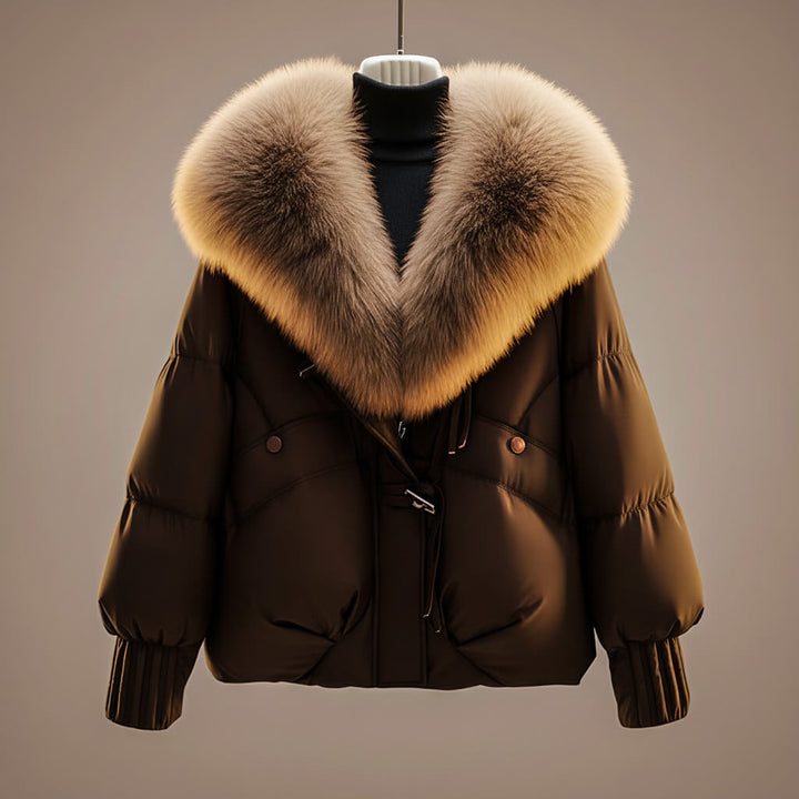 Arianna | Kurze Daunenjacke mit Kragen aus Kunstpelz