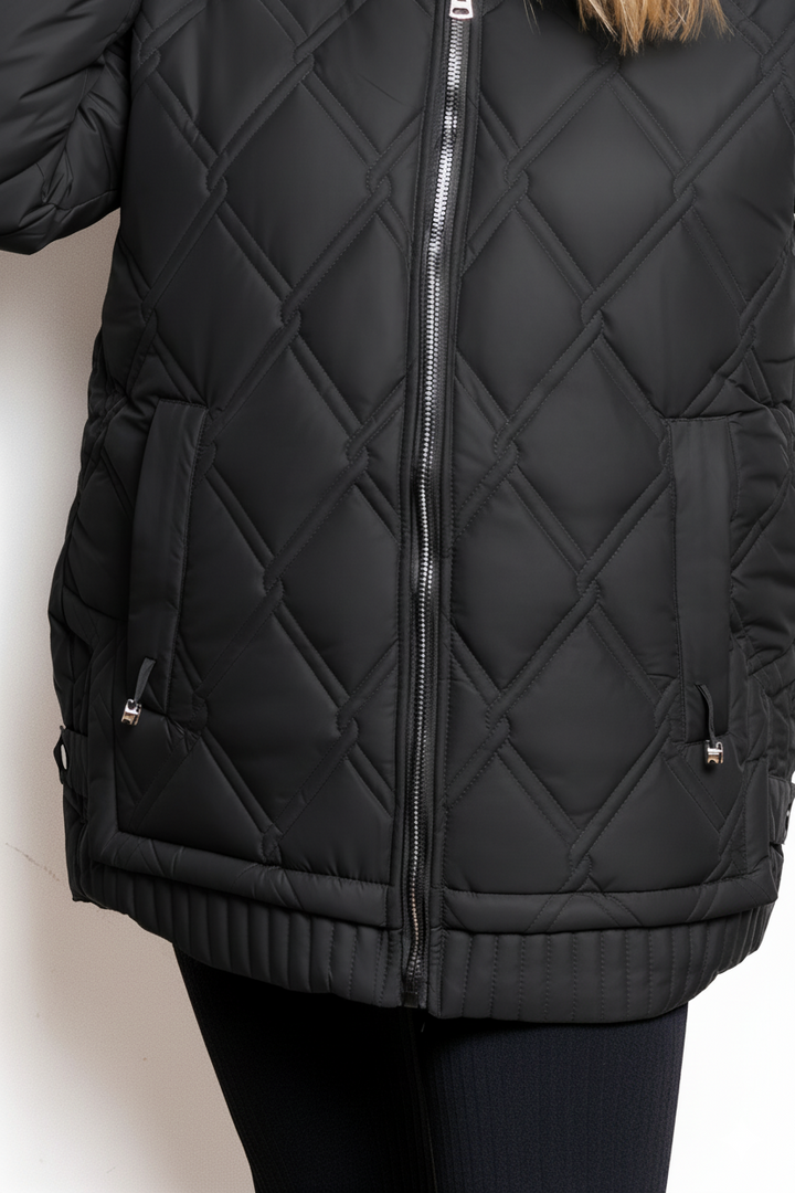 Teresa | Curvy Steppjacke mit Kapuze