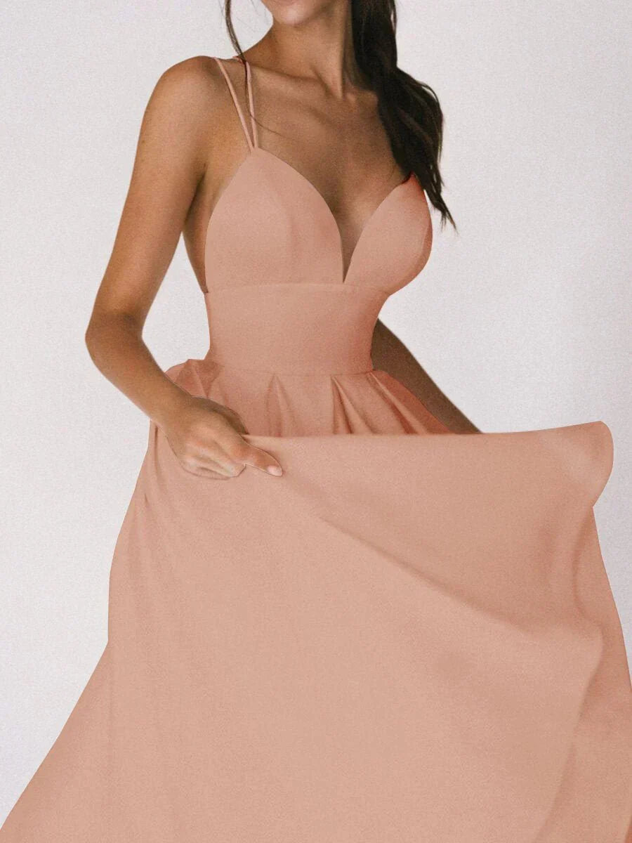 Elara - Stilvolles Minimalistisches Kleid