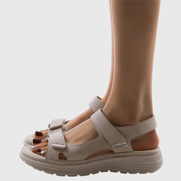 Calline - Sandalen mit anpassbarem Riemen