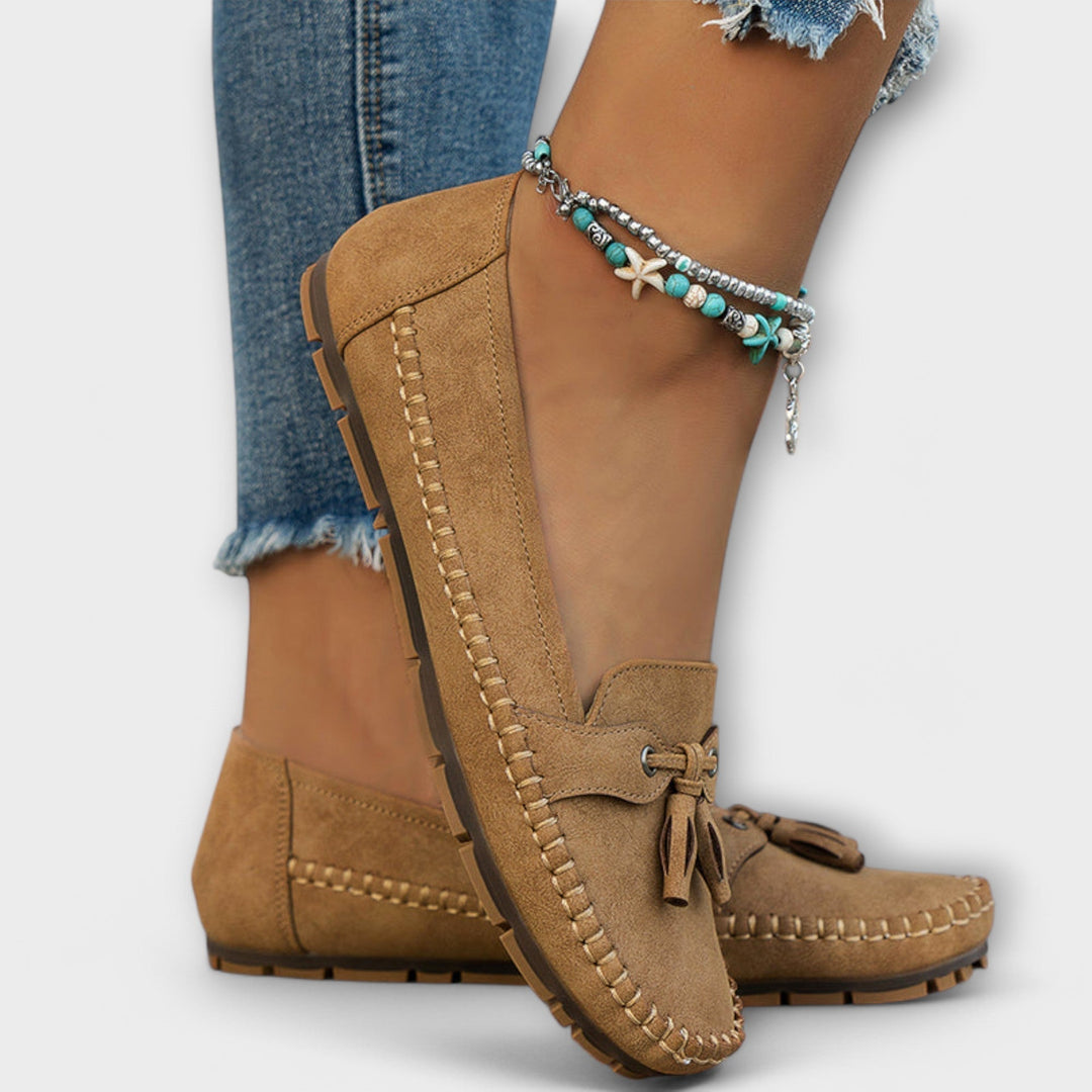 Lise - Moccasin
