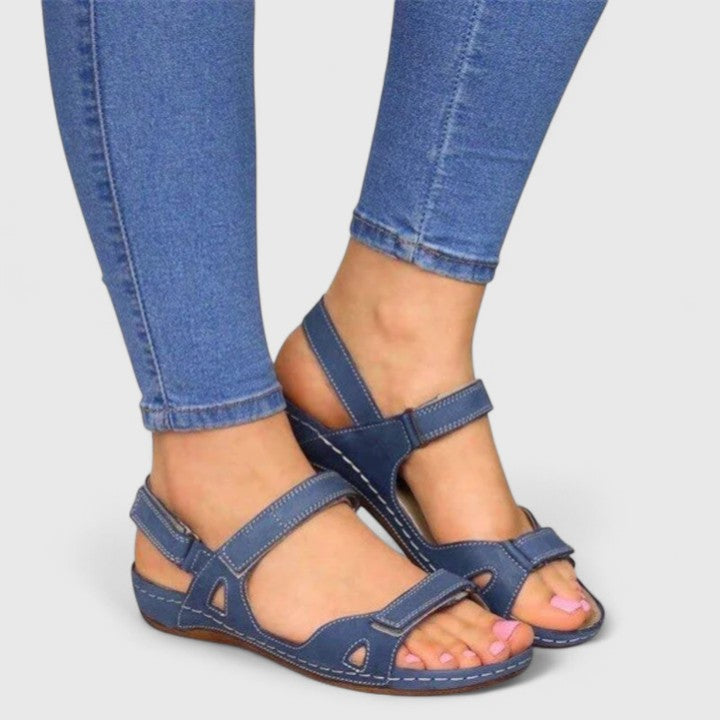 Avrie - Komfortable Flache Sandalen