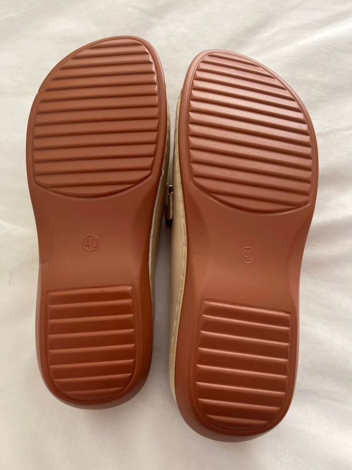 Gracie - Bequeme Slip-On Sandalen