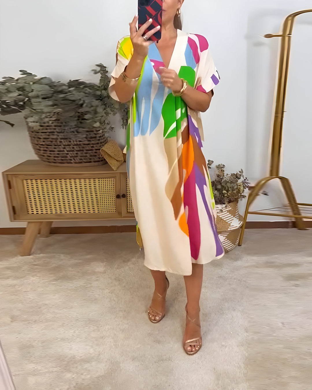 Rianna - Kleid mit Modernem Abstract-Design
