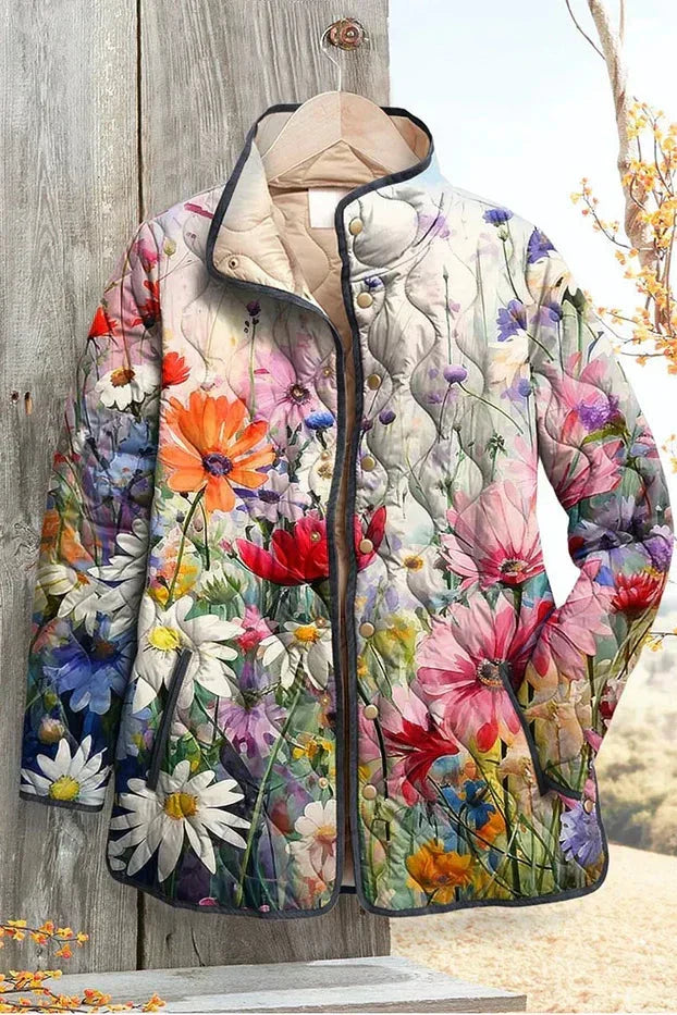Madora – Steppjacke mit üppigem Sommerwiesen-Muster