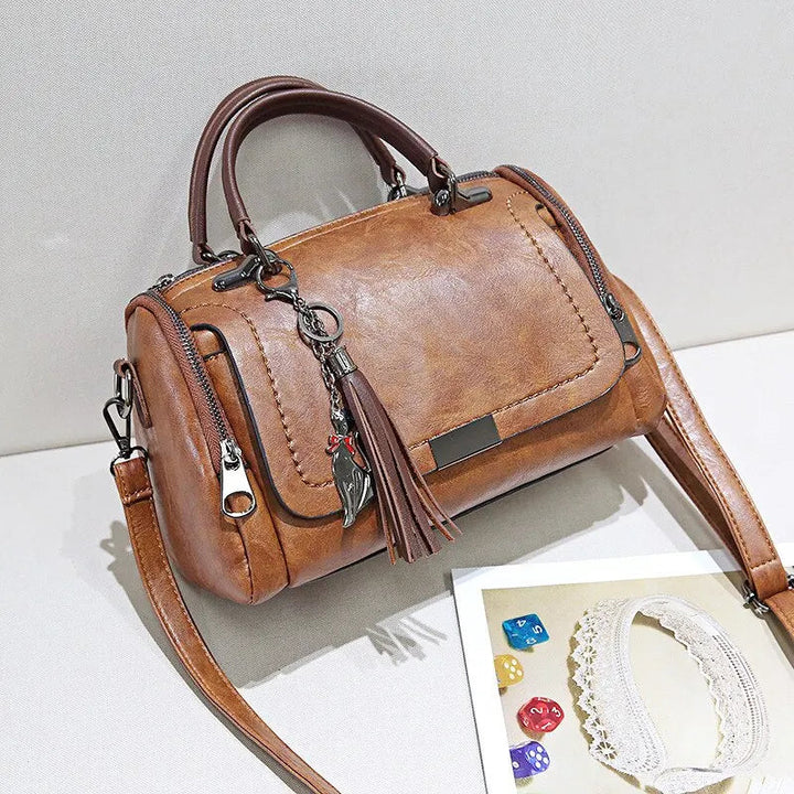 Julie™ | Strukturierte Lederhandtasche