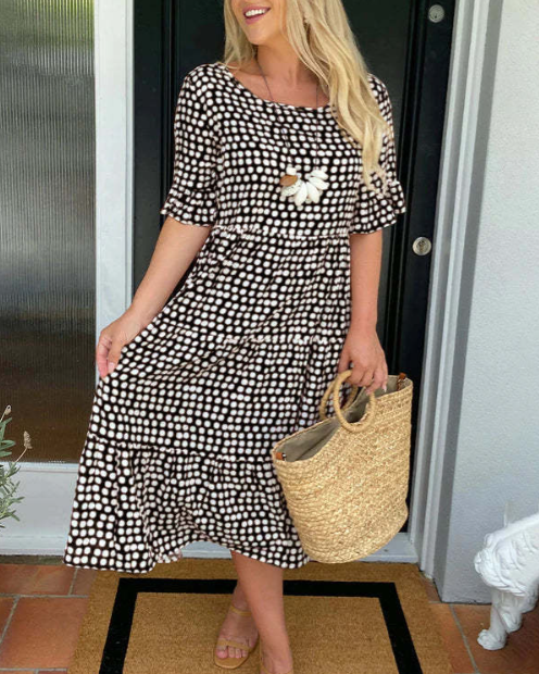 ZORA | Sandfarbenes Midi-Kleid mit kurzen Ärmeln