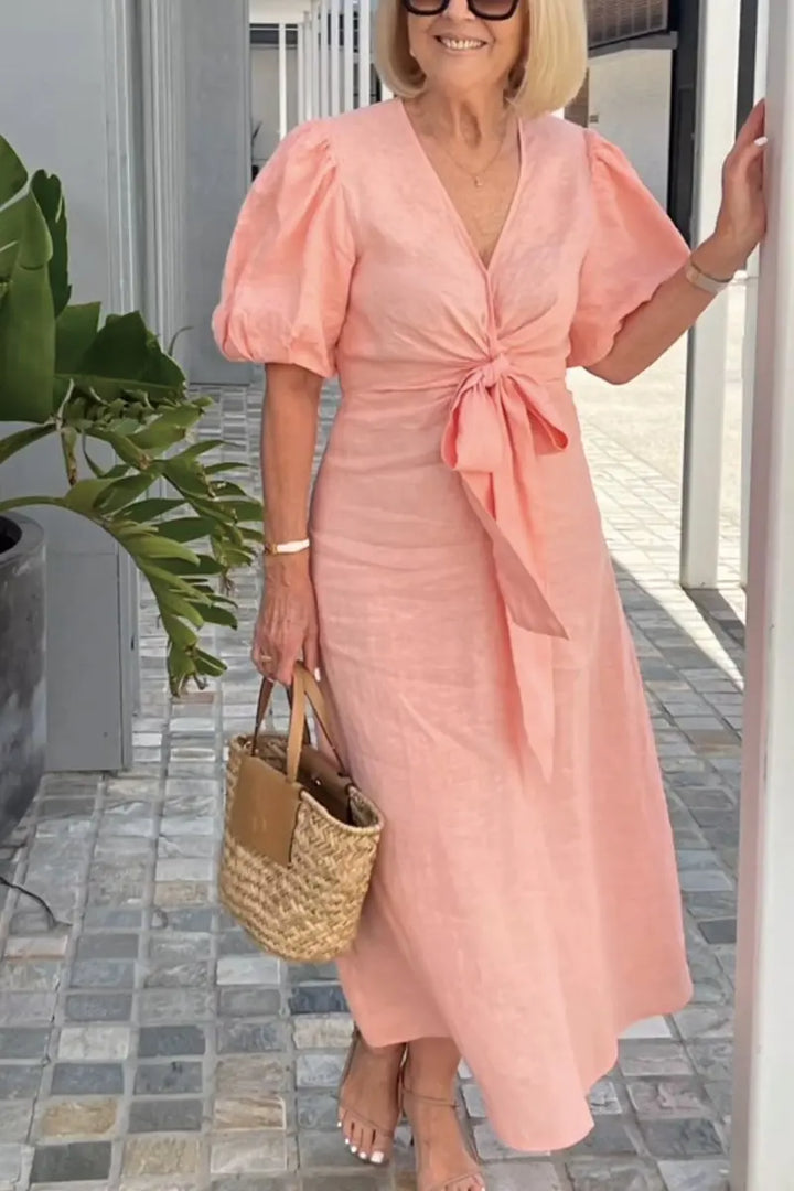 LYNORA | Elegantes Midi-Kleid mit V-Ausschnitt
