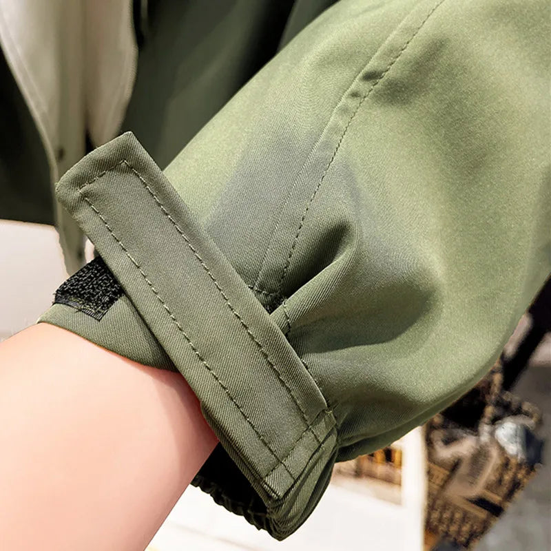 Alvienne – Stilvolle Jacke mit Wetterschutz und Windschutz