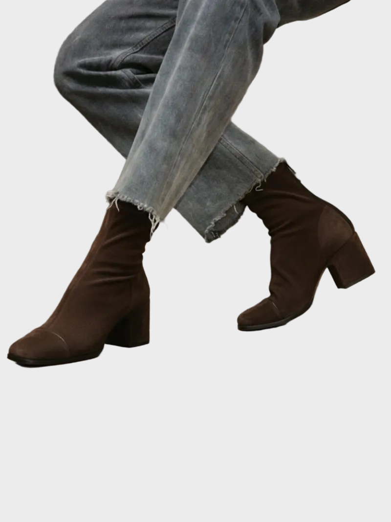 Alma – Veloursleder-Stiefeletten mit Absatz