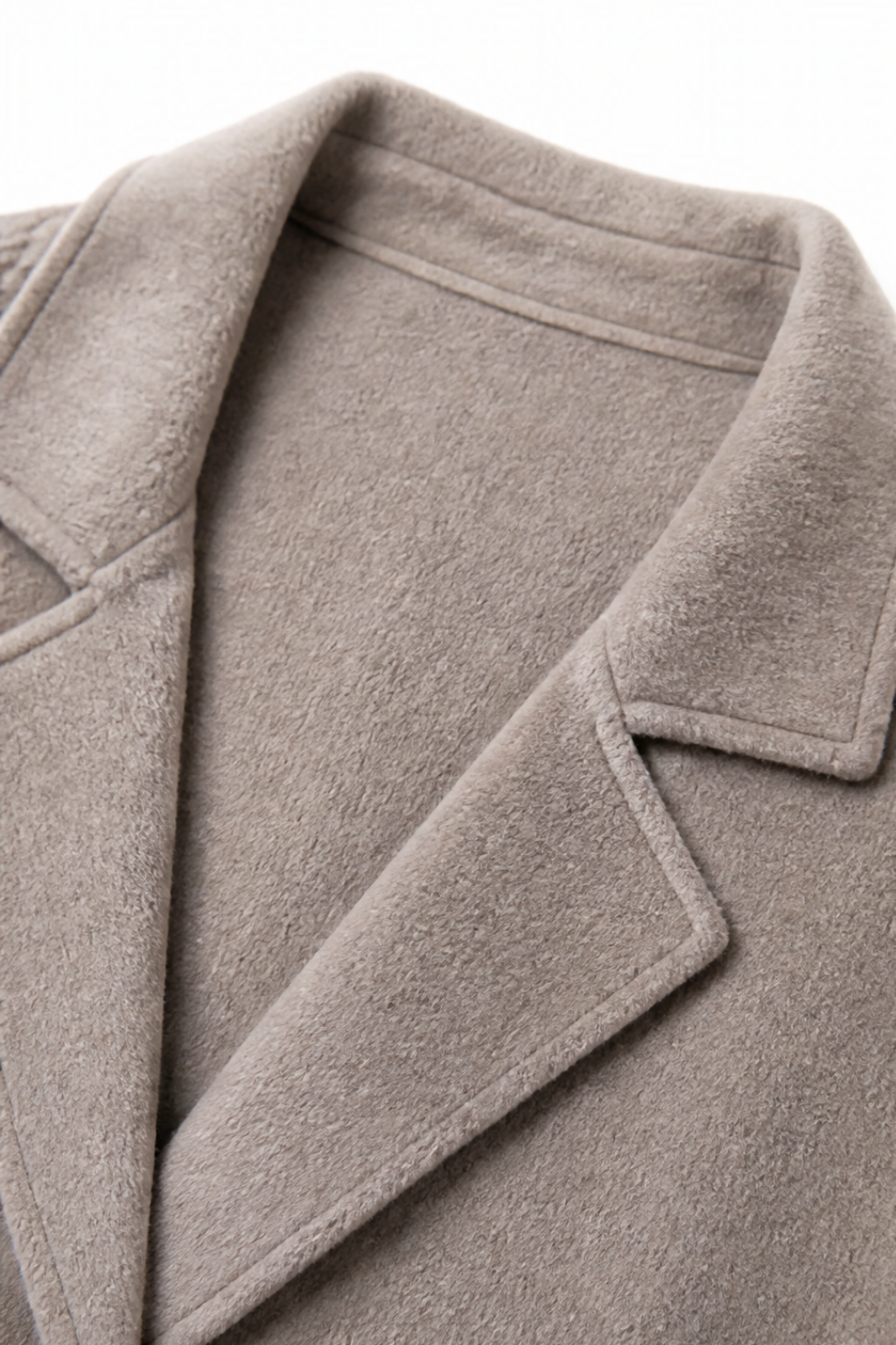 Theresa | Zweireihiger Mantel mit Strickdetails