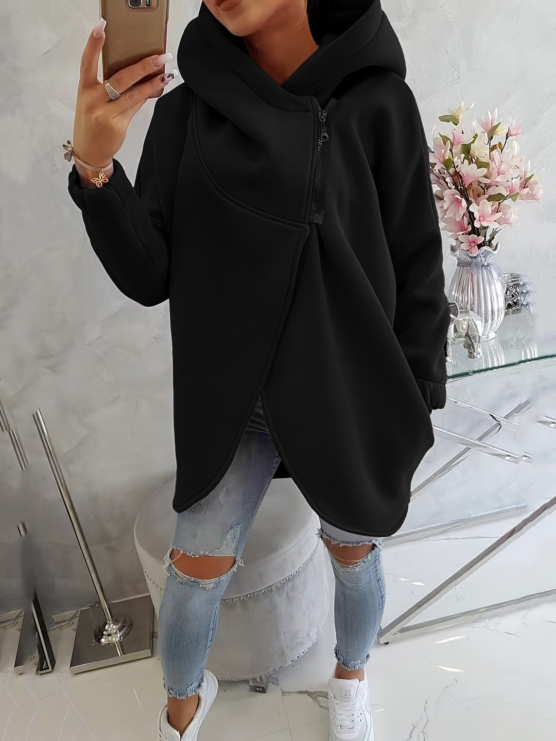 Ginevra | Oversize Hoodie-Jacke mit Kapuze und asymmetrischem Reißverschluss
