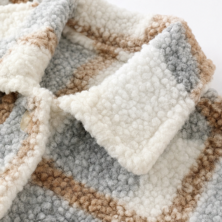 Clara | Kuscheliger Karomantel im Teddy-Look