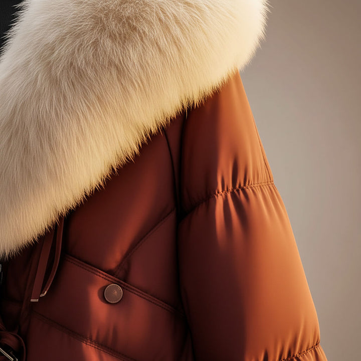 Arianna | Kurze Daunenjacke mit Kragen aus Kunstpelz