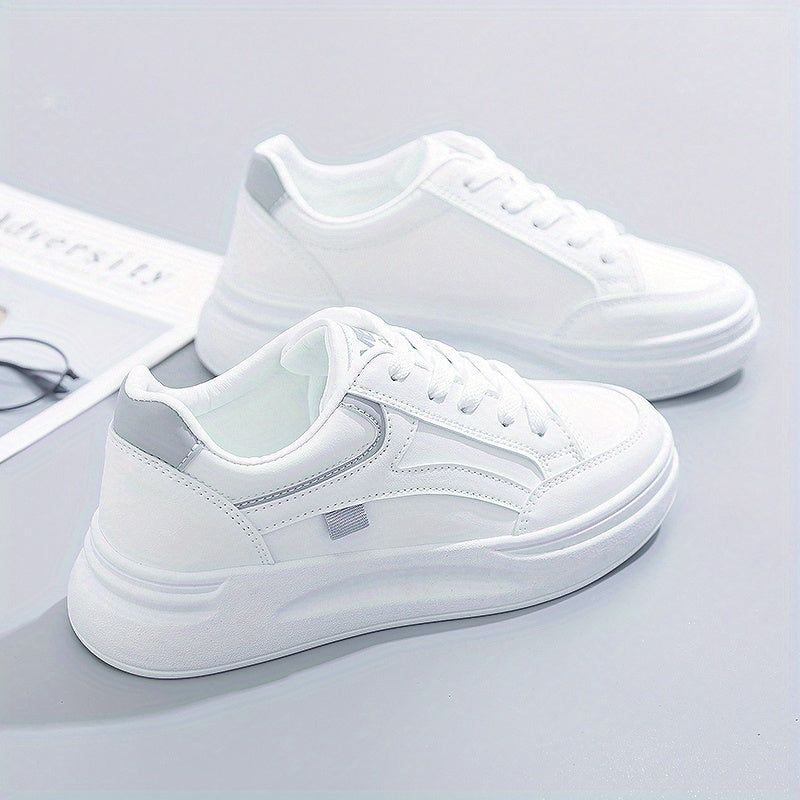 Elegante weiße Sneakers mit angenehmem Tragekomfort