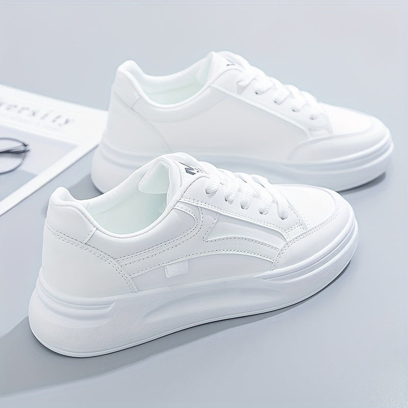 Elegante weiße Sneakers mit angenehmem Tragekomfort