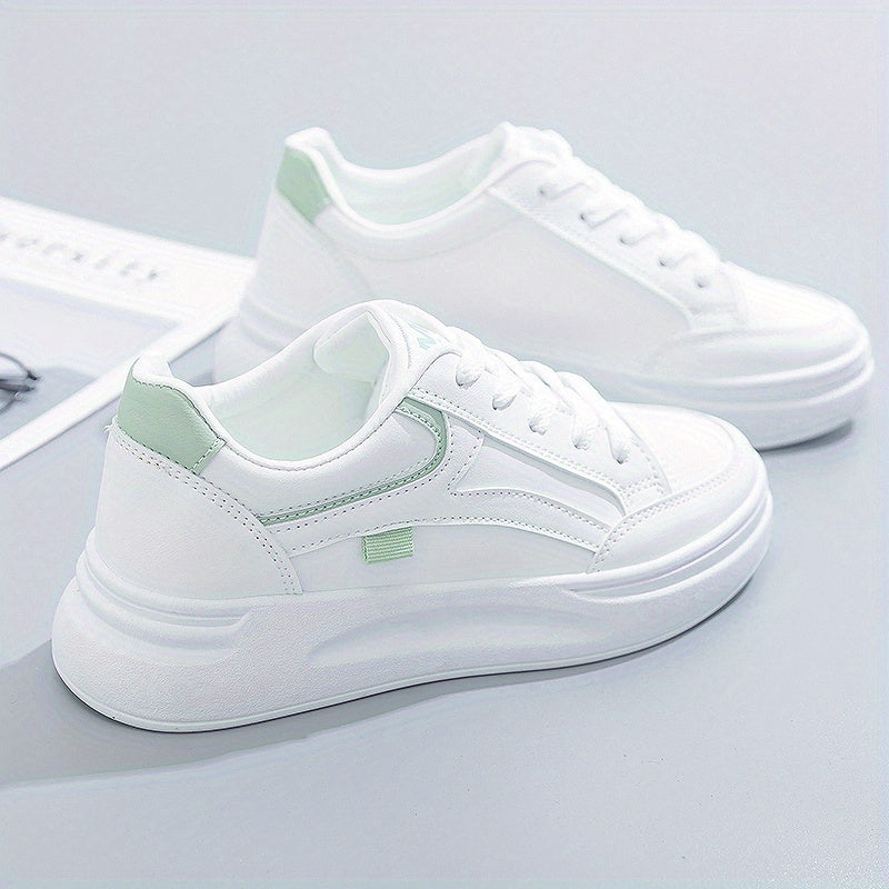 Elegante weiße Sneakers mit angenehmem Tragekomfort