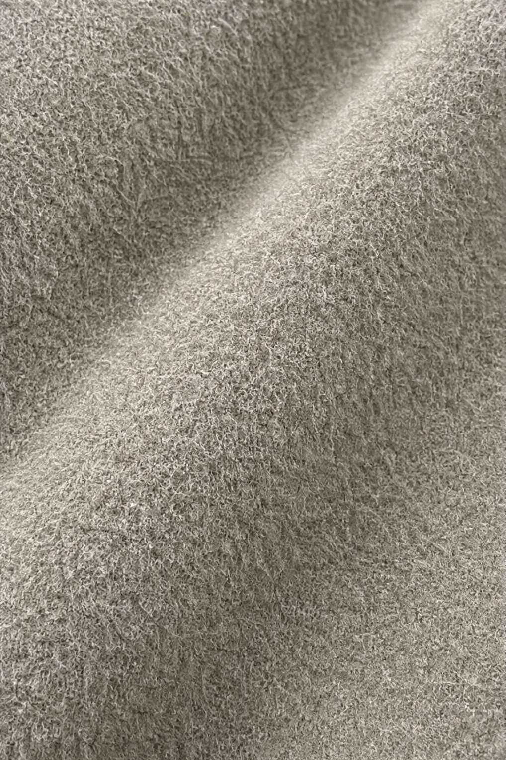 Marlene | Wollmantel mit Strickärmeln und Doppelknopfleiste