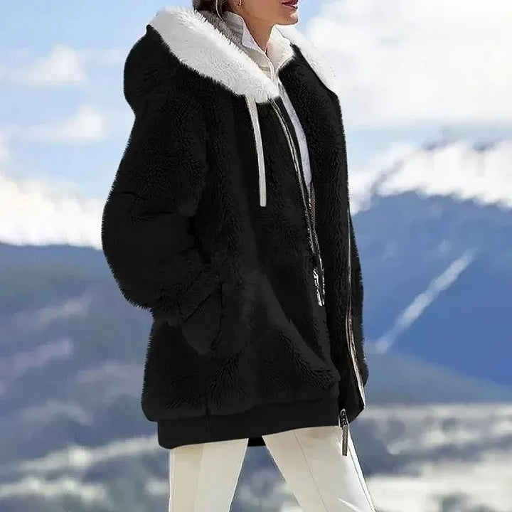Serena | Teddy-Jacke mit Farbblock, Kapuze und Reißverschluss
