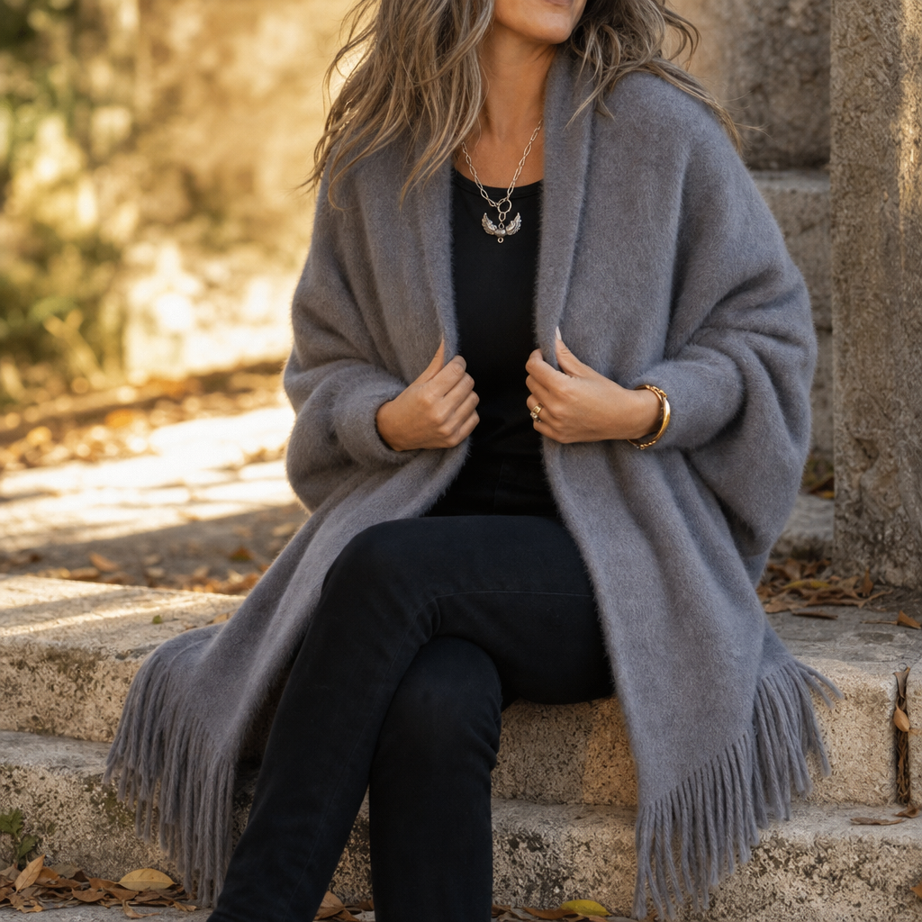 Tanja | Strick-Poncho mit Fransensaum