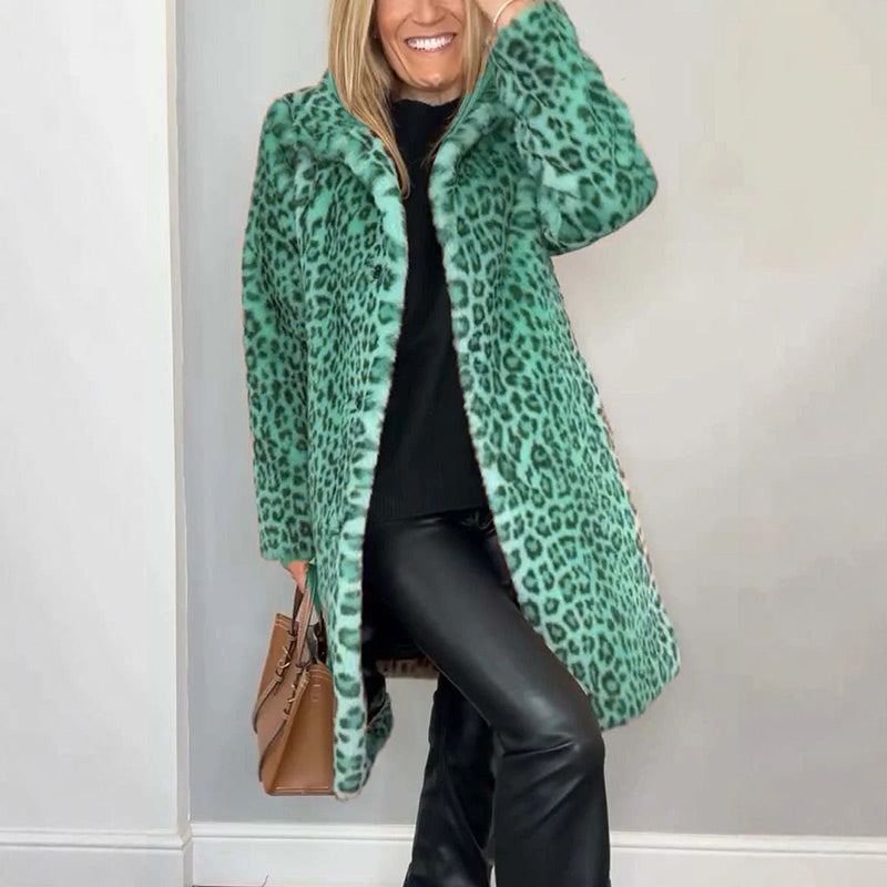 Greta | Mantel aus Öko-Fell mit Leopardenmuster