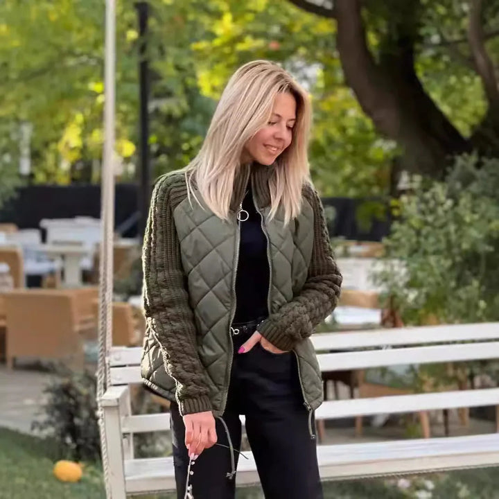 Carina | Strickjacke mit gesteppter Vorderseite
