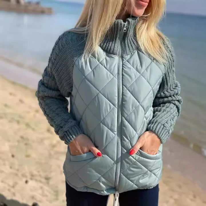Carina | Strickjacke mit gesteppter Vorderseite