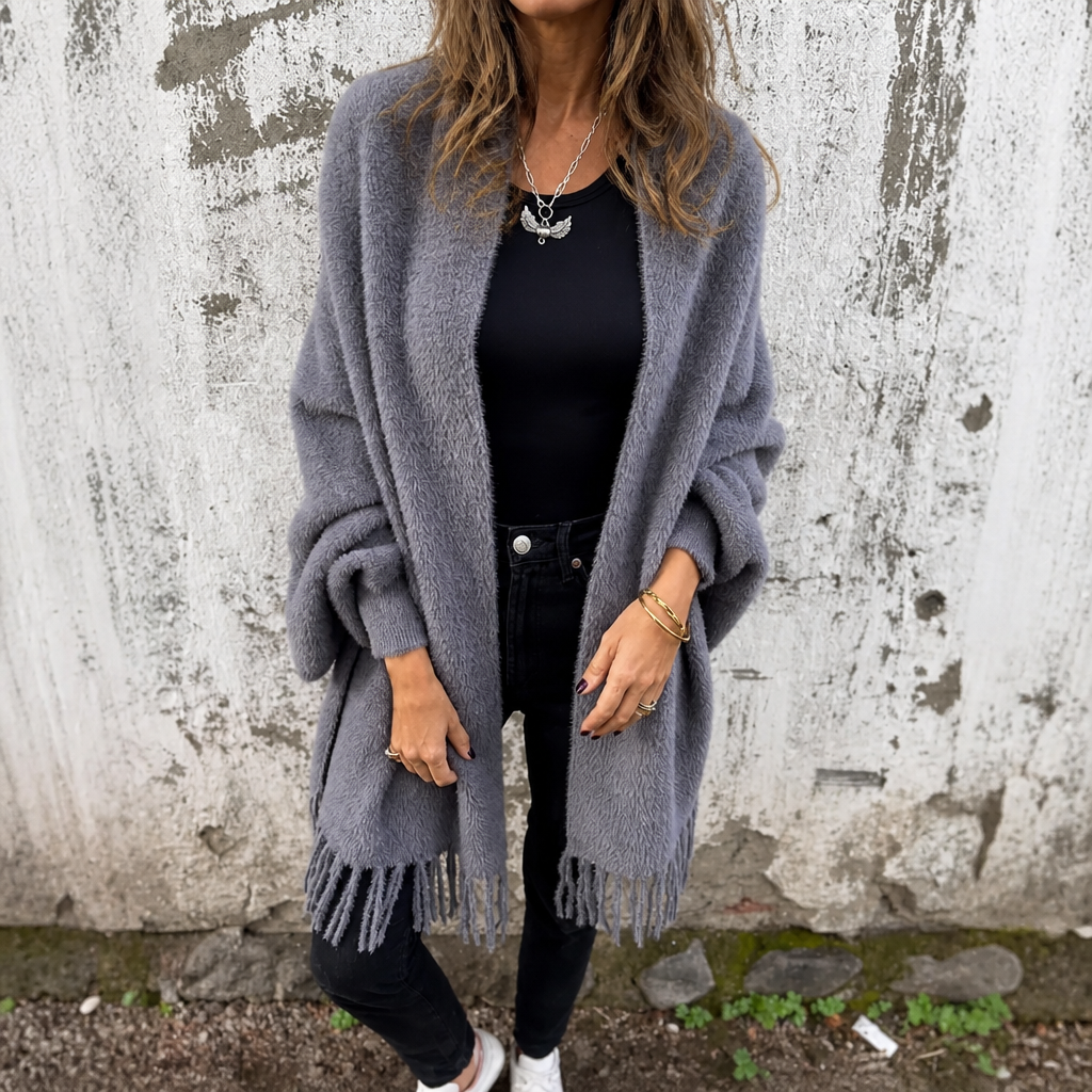 Tanja | Strick-Poncho mit Fransensaum
